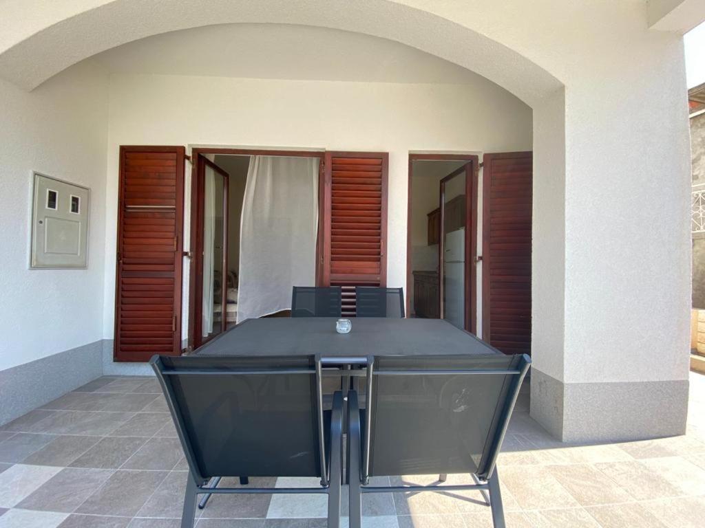 Apartmani Anita Zaboric Esterno foto